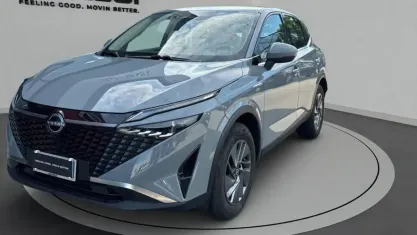 Usata Nissan Qashqai Acenta 140 CV (102 kW) 2025 Ceramic gray SUV