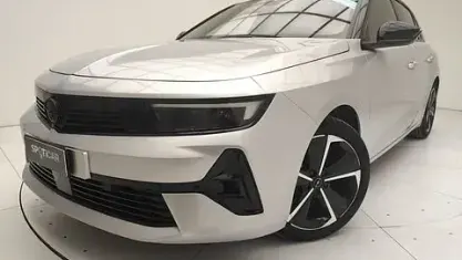 Usata Opel Astra S 131 CV (96 kW) 2025 Bianco Utilitaria
