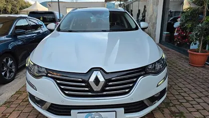 Usata Renault Talisman Business 160 CV (117 kW) 2019 Bianco Station wagon