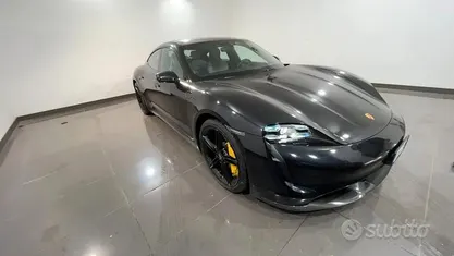 Usata Porsche Taycan Turbo S 2020 Nero Berlina