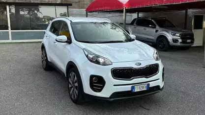 Usata Kia Sportage 115 CV (84 kW) 2018 Bianco SUV