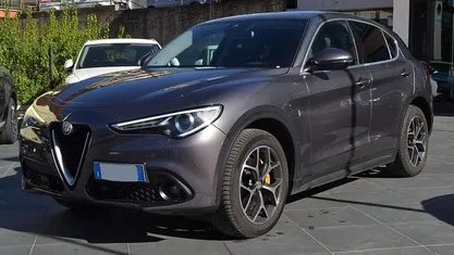 Usata Alfa Romeo Stelvio 210 CV (154 kW) 2019 Grigio SUV