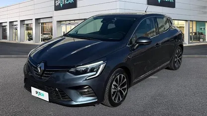 Grigio Usata 2020 Renault Clio V Intens Due volumi | 13.950 € (Buon prezzo)