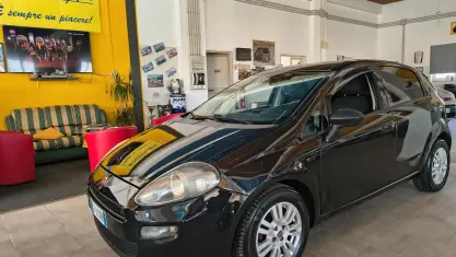 Usata Fiat Punto Evo Dynamic 75 CV (55 kW) 2011 Nero Utilitaria