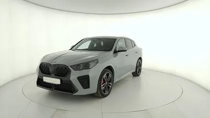 Begagnad BMW X2 M Sport 163 HK (119 kW) 2025 Grå SUV