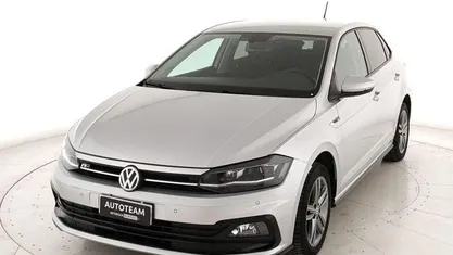 Usata VW Polo Sportline 90 CV (66 kW) 2020 Argento Utilitaria