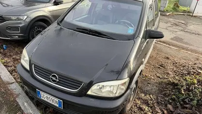 Nero Usata 2001 Opel Zafira Elegance Monovolume | 1499 € (Cara)