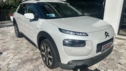 Usata Citroën C4 Feel 110 CV (80 kW) 2017 Bianco SUV