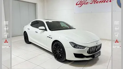 Bianco Usata 2021 Maserati Ghibli GT Tre volumi | 39.890 € (Super prezzo)