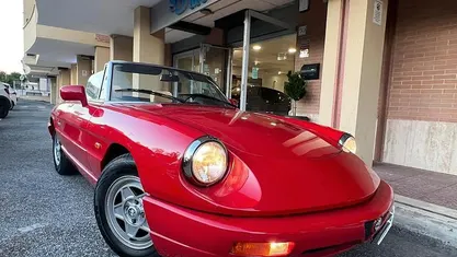Usata Alfa Romeo Spider 106 CV (77 kW) 1990 Cabrio