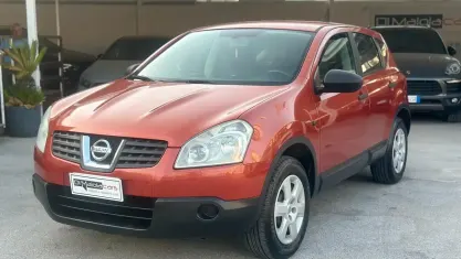 Usata Nissan Qashqai Tekna 115 CV (84 kW) 2009 Rosso SUV