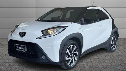 Usata Toyota Aygo X Lounge 72 CV (52 kW) 2025 Bianco SUV