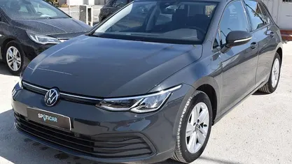 Usata VW Golf VIII Life 116 CV (85 kW) 2022 Berlina