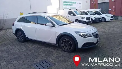 Bianco Usata 2015 Opel Insignia Cosmo Station wagon | 7900 € (Buon prezzo)