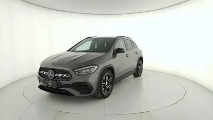 Grigio Usata 2022 Mercedes GLA200 Premium SUV | 33.500 € (Buon prezzo)