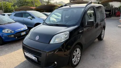 Usata Fiat Qubo Trekking 75 CV (55 kW) 2010 Nero Monovolume