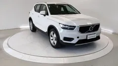 Bianco Usata 2021 Volvo XC40 Momentum SUV | 21.900 € (Super prezzo)