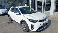 Usata 2024 Kia Stonic Style SUV | 16.990 € (Buon prezzo)