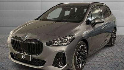 Gebraucht BMW 218 Active Tourer M Sport 150 PS (110 kW) 2025 Grau Van / Kleinbus