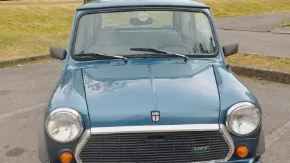 Usata Mini 1000 32 CV (23 kW) 1987 Blu Utilitaria