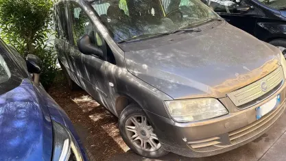 Usata Fiat Multipla Emotion 92 CV (67 kW) 2006 Grigio Monovolume