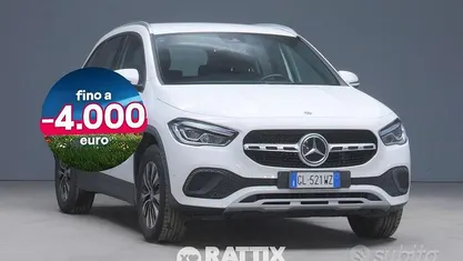Usata Mercedes GLA250 160 CV (117 kW) 2022 Bianco polare SUV