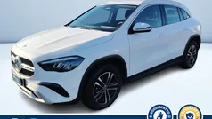 Bianco pastello Usata 2025 Mercedes GLA180 Advanced SUV | 39.400 € (Buon prezzo)