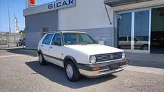 Usata 1990 VW Golf II Tre volumi | 2950 €