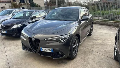 Grigio Usata 2022 Alfa Romeo Stelvio Sprint SUV | 26.900 € (Ottimo prezzo)