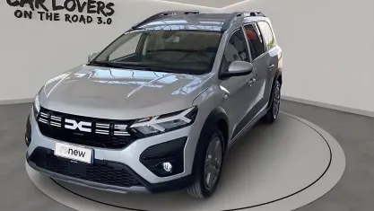 Usata Dacia Jogger Expression 101 CV (74 kW) 2023 Grigio lunare Monovolume