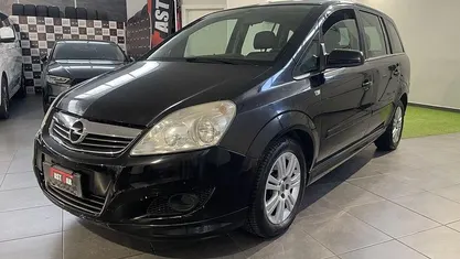Usata 2008 Opel Zafira Cosmo Monovolume | 5900 €