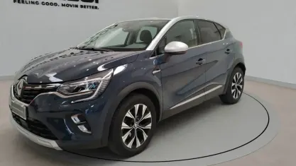 Usata Renault Captur Techno 101 CV (74 kW) 2023 Bic grigio medio tetto argento SUV