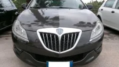 Usata 2012 Lancia Delta Gold Tre volumi | 4900 € (Buon prezzo)
