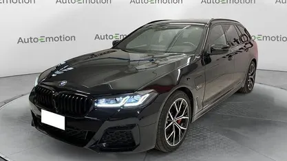 Usata BMW 530e M Sport 292 CV (214 kW) 2023 Nero Station wagon
