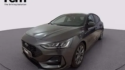 Magnetic grey Usata 2024 Ford Focus ST-Line Tre volumi | 19.780 € (Buon prezzo)