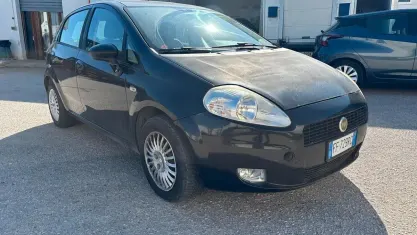 Usata Fiat Grande Punto Dynamic 65 CV (47 kW) 2006 Nero Utilitaria