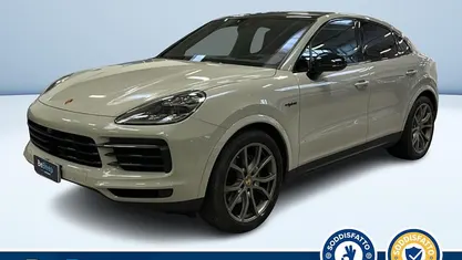 Grigio metallizzato Usata 2022 Porsche Cayenne SUV | 68.400 € (Super prezzo)