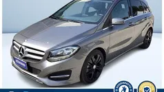 Grigio scuro metallizzato Usata 2015 Mercedes B180 Monovolume | 12.200 € (Buon prezzo)
