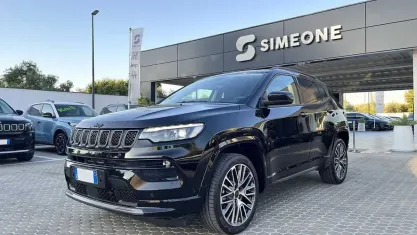 Usata Jeep Compass Summit 131 CV (96 kW) 2024 Nero SUV