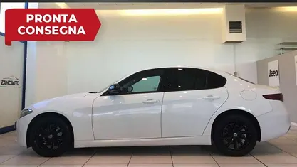 Usata 2019 Alfa Romeo Giulia Super Tre volumi | 20.950 € (Buon prezzo)