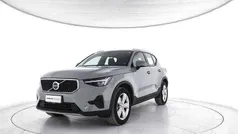 Grigio Usata 2023 Volvo XC40 Core SUV | 33.911 € (Ottimo prezzo)