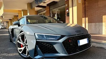 Usata Audi R8 Coupé Performance 570 CV (419 kW) 2022 Kemora grey metallic Coupé