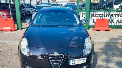 Usata Alfa Romeo Giulietta Distinctive 170 CV (125 kW) 2012 Nero Utilitaria