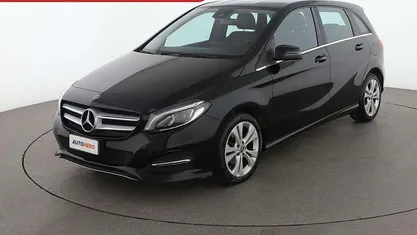 Usata Mercedes B180 110 CV (80 kW) 2018 Nero Monovolume
