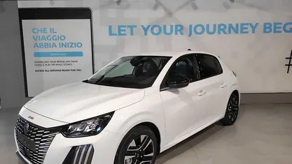 Usata Peugeot 208 Allure 101 CV (74 kW) 2025 Utilitaria