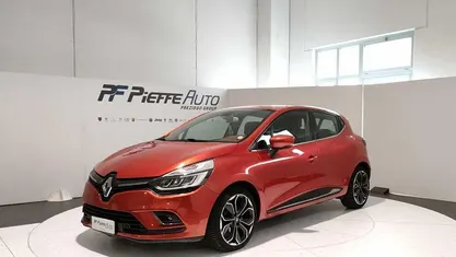 Usata Renault Clio IV GT-Line 90 CV (66 kW) 2016 Rosso Utilitaria