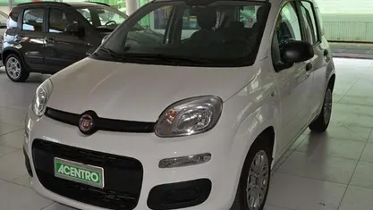 Bianco Usata 2021 Fiat Panda Due volumi | 9900 € (Buon prezzo)
