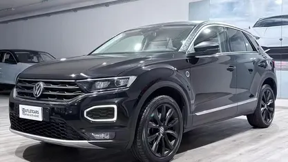 Usata VW T-Roc 150 CV (110 kW) 2018 Nero SUV