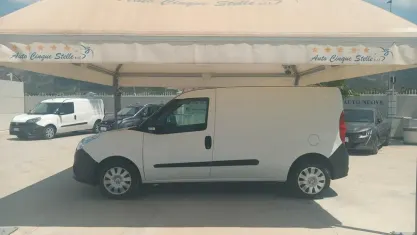 Usata Fiat Doblò 120 CV (88 kW) 2019 Bianco Monovolume