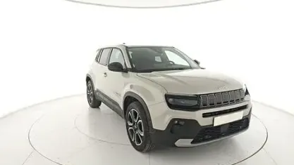 Usata Jeep Avenger Summit 101 CV (74 kW) 2025 Beige SUV